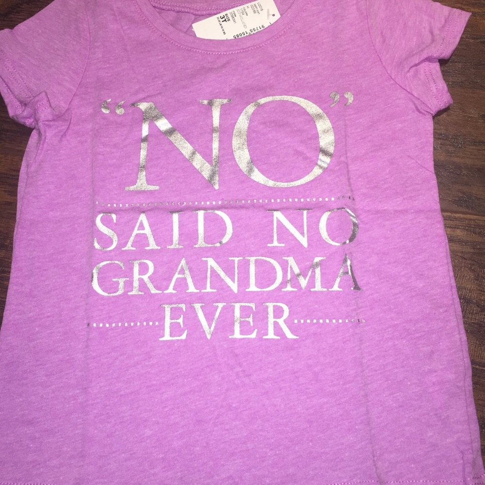 ⭐️NO GRANDMA EVER TEE